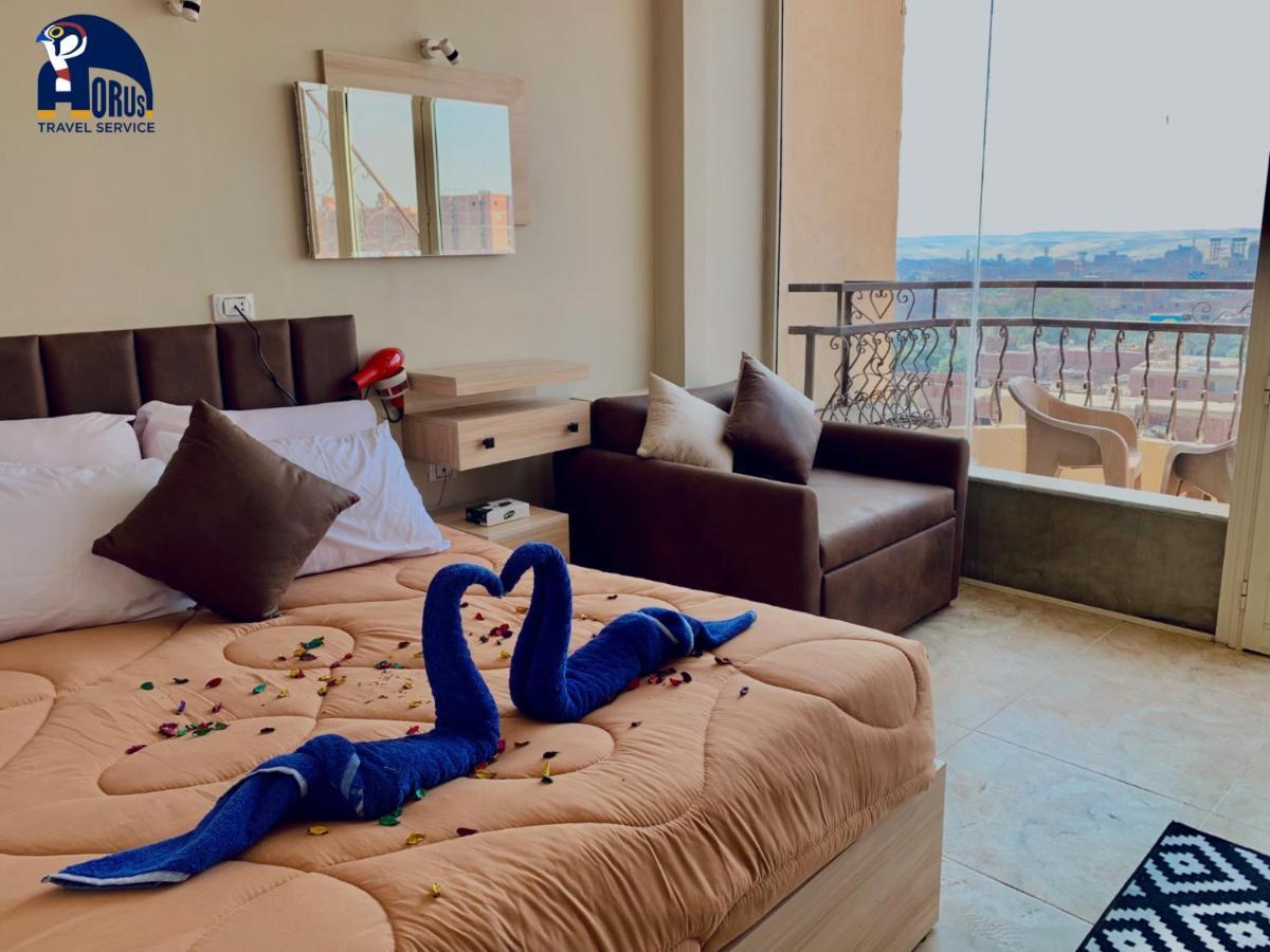 Horus Horizon Inn Pyramids View Kafret el-Gabal Extérieur photo